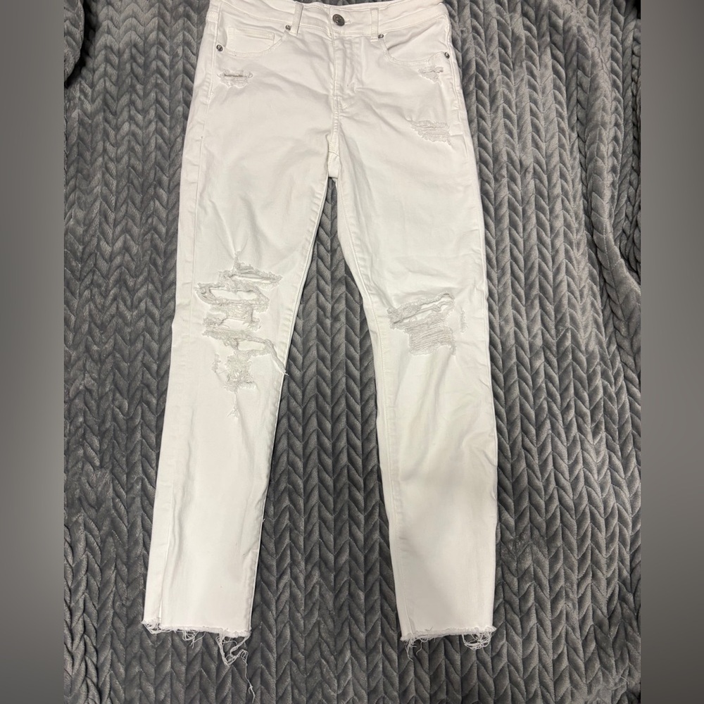 American Eagle Outfitters White Distressed Skinny Jeans